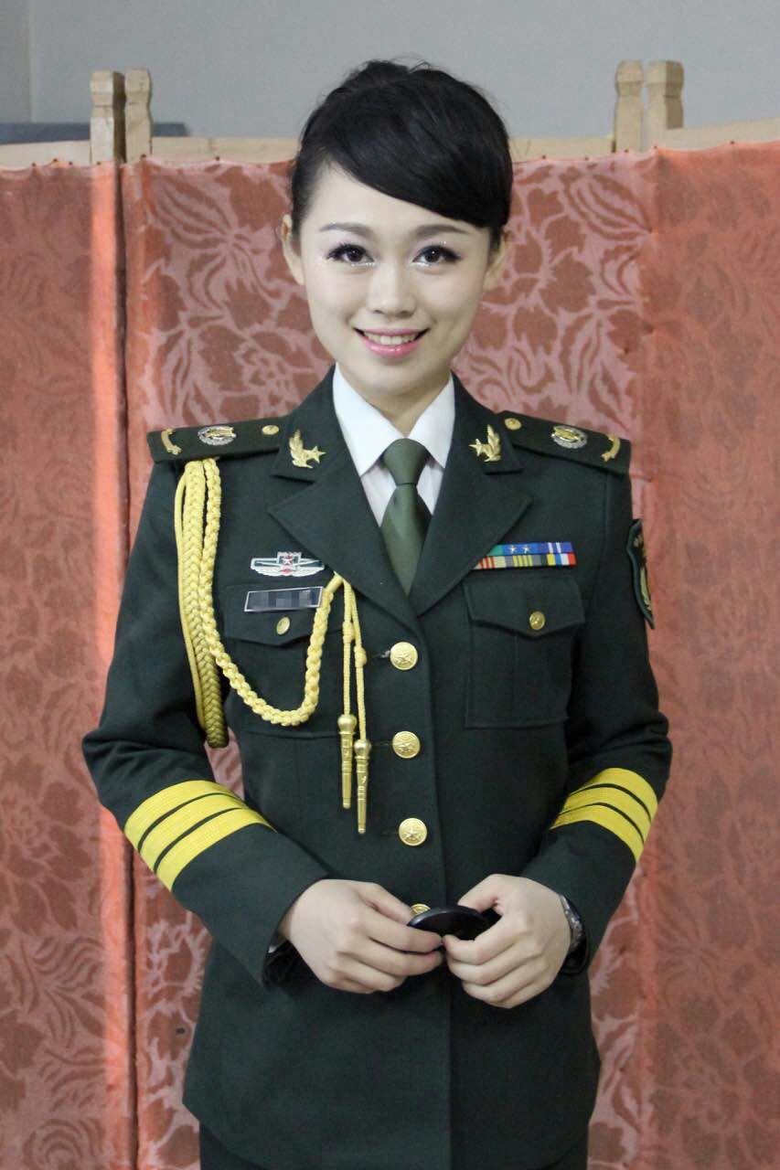 中国最年轻的双钩书法家、华语女歌手